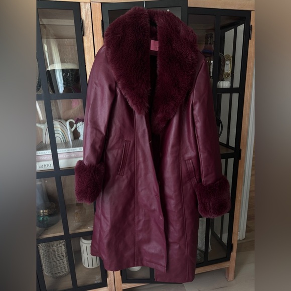 Azalea Wang Marbolo trench coat faux fur PU buttons shawl collar cuffs burgundy - Picture 6 of 12
